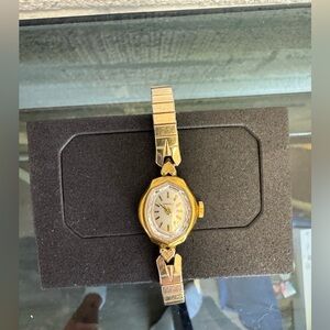 Caravelle Gold Vintage Classic Watch Heart